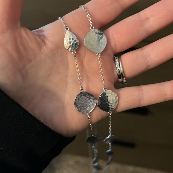 Silver tone statement necklace, worn once, long, clasp closure - Picture 3 of 3